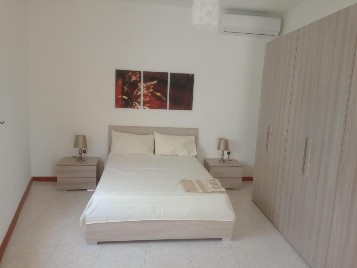 Hideaway Flats Apartment Xlendi Exterior photo