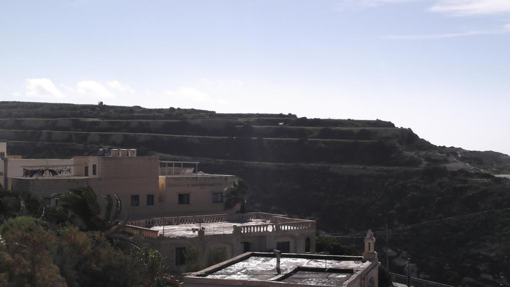 Hideaway Flats Apartment Xlendi Room photo